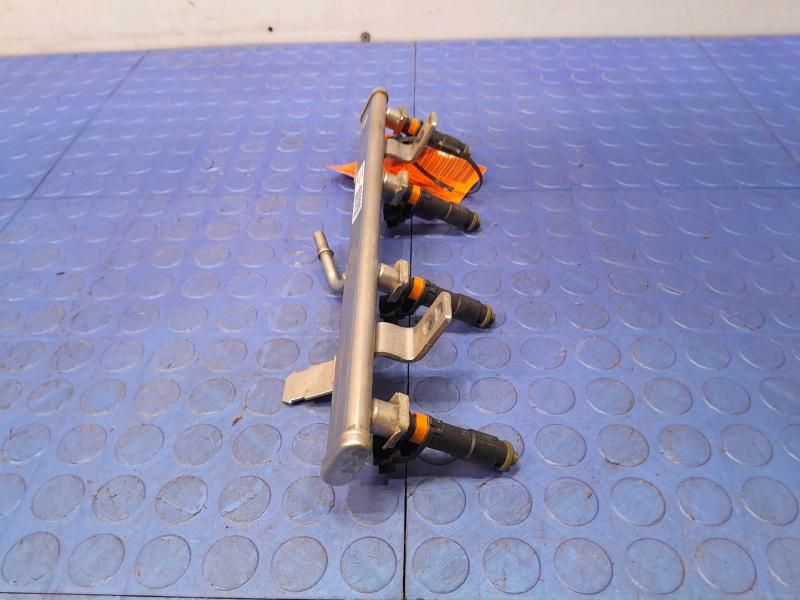2015-2017 Chrysler 200 2.4L Fuel Rail Delivery Pipe with Injectors 4 Pcs OEM 04593986AB