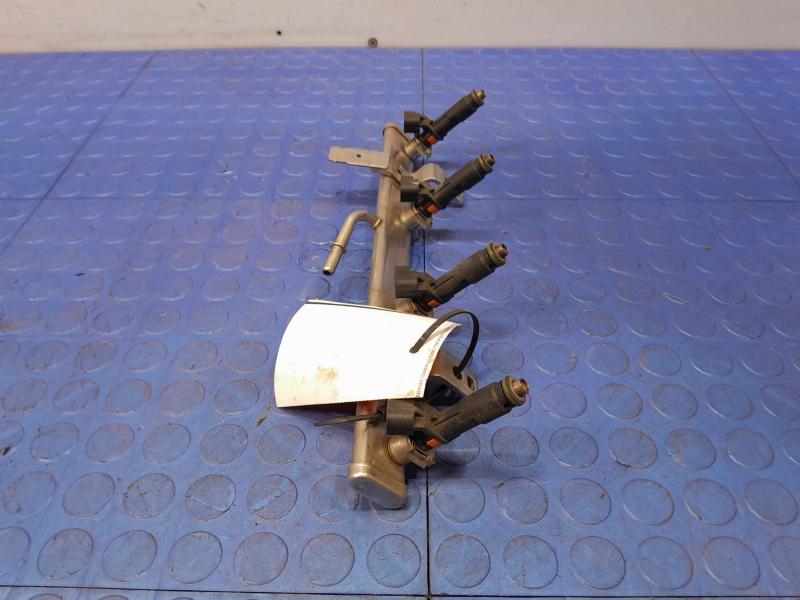 2015-2017 Chrysler 200 2.4L Fuel Rail Delivery Pipe with Injectors 4 Pcs OEM 04593986AB