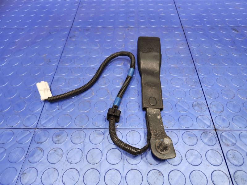 2011 Subaru Forester Front Seat Belt