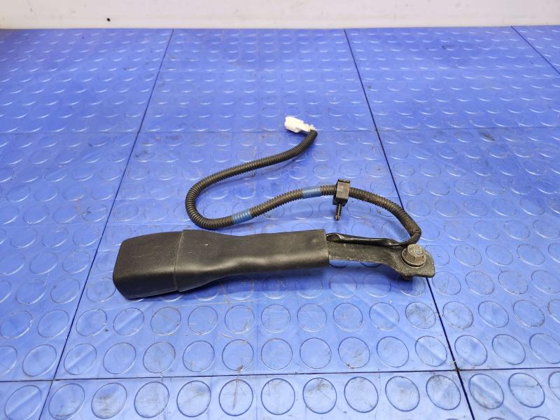 2011 Subaru Forester Front Seat Belt