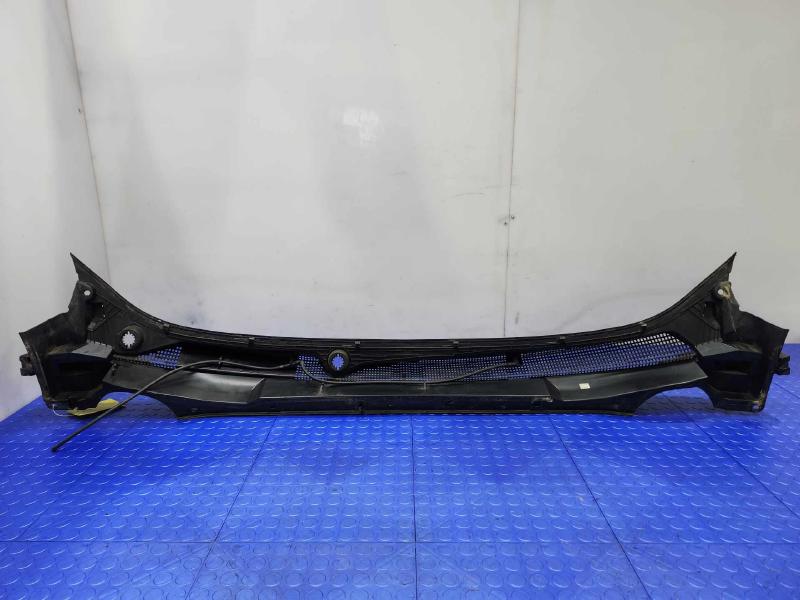 2018-2019 Cadillac XT5 Cowl Panel Cover Grille Air Inlet Genuine OEM 84729966
