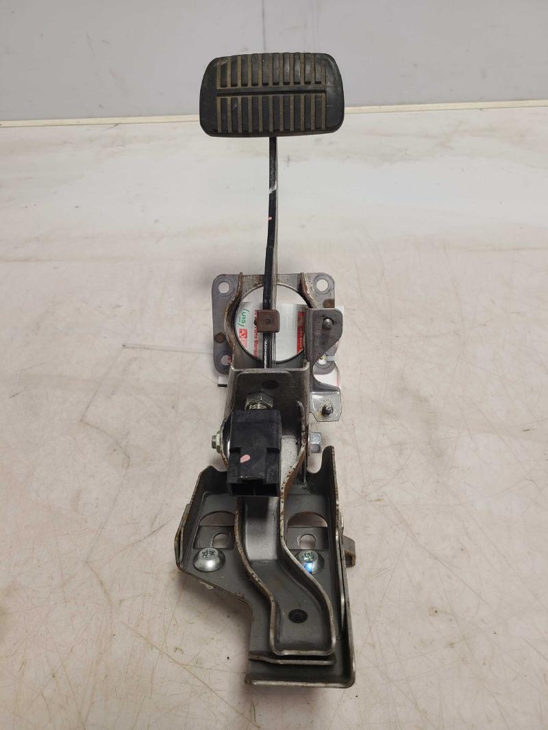 2009 - 2013 Subaru Forester Brake Pedal Assembly OEM 36012SC050
