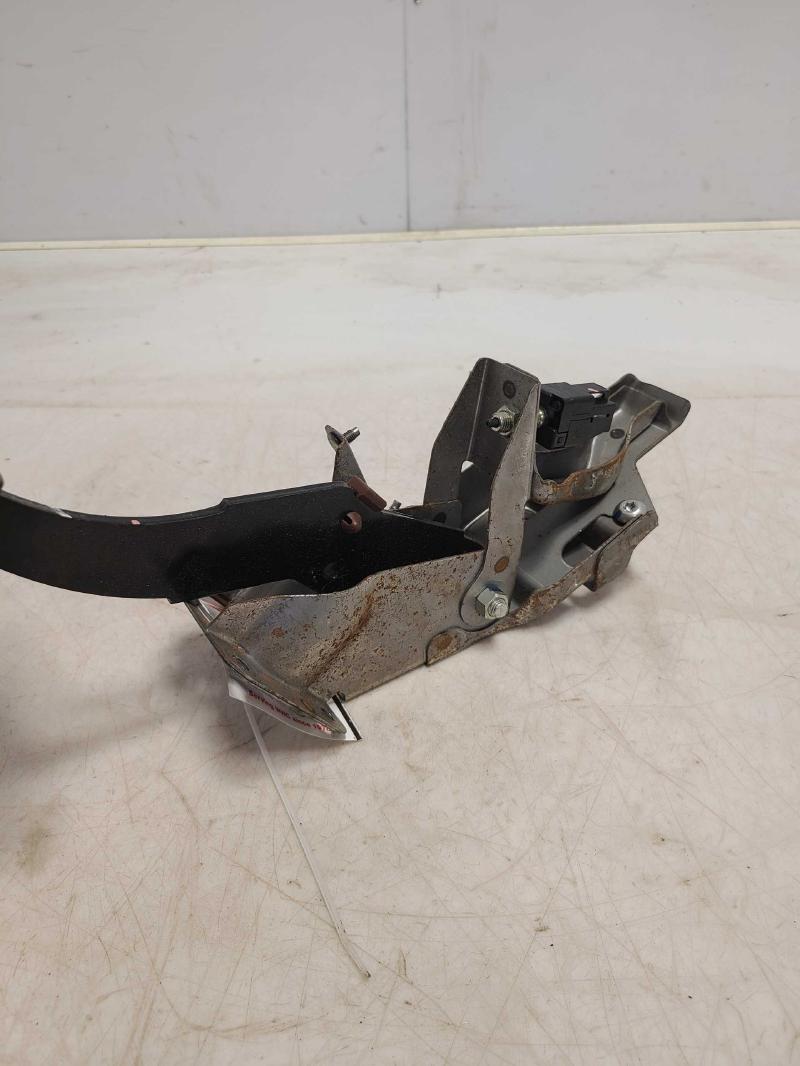 2009 - 2013 Subaru Forester Brake Pedal Assembly OEM 36012SC050