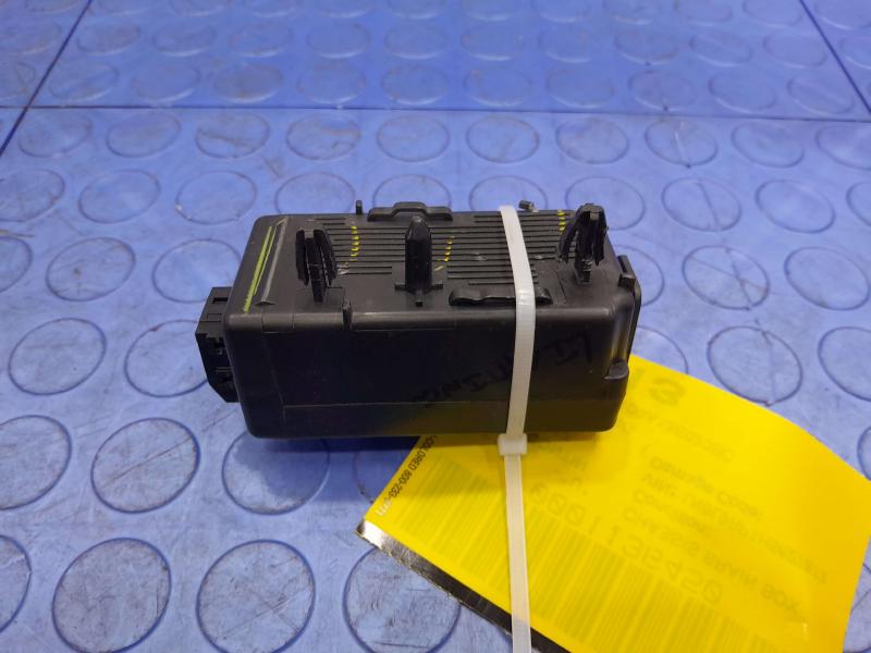 2017-2020 Lincoln Continental FCM Lighting Control Module OEM GD9A13E020BC