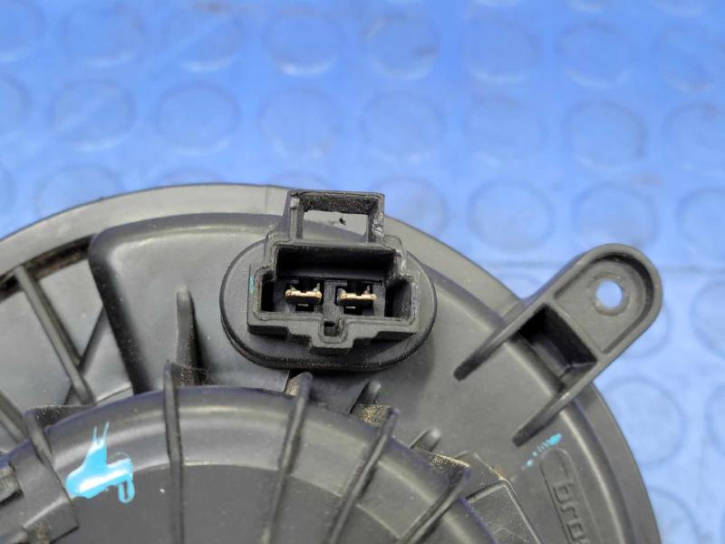 2013 Cadillac Escalade Blower Motor