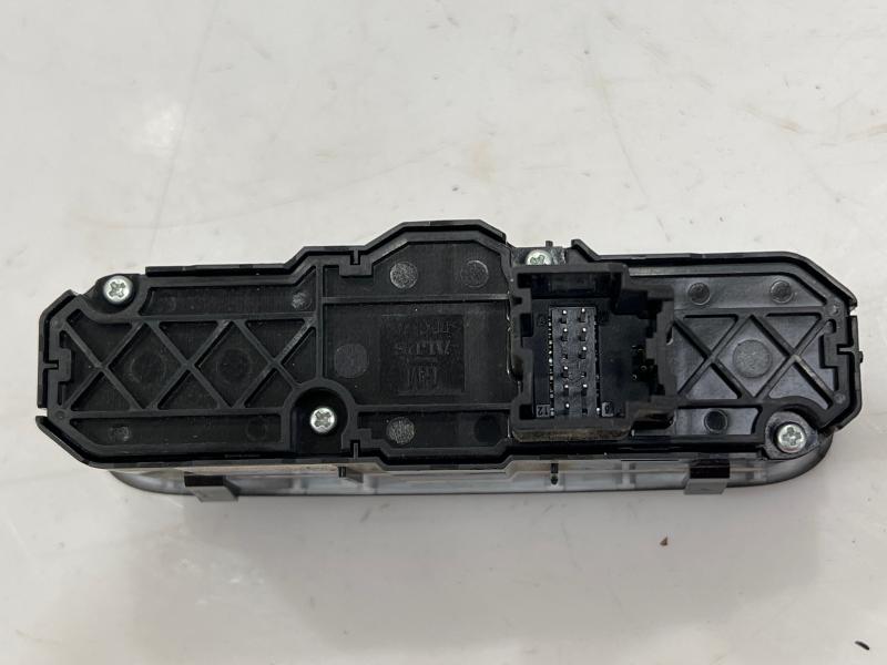 2021 Chevrolet Trailblazer Headlight Switch (Dash Mtd)