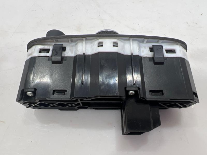 2021 Chevrolet Trailblazer Headlight Switch (Dash Mtd)