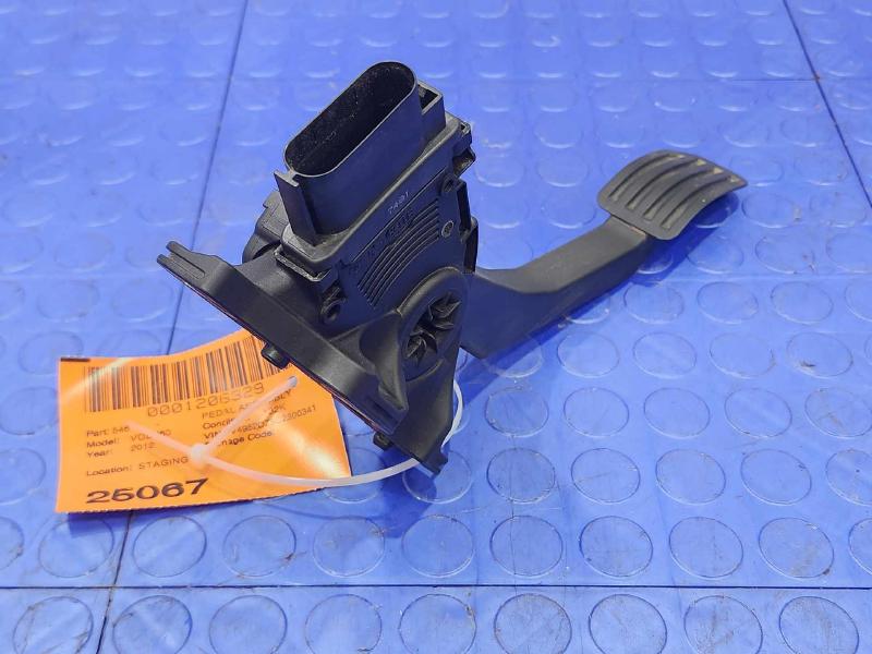 2010-2017 Volvo XC60 Accelerator Pedal Assembly Genuine OEM Part 31329062