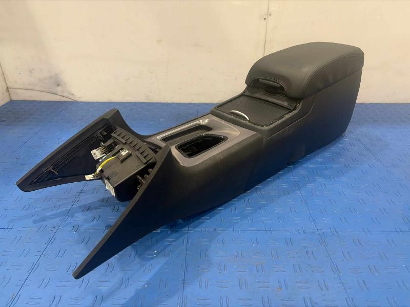2020 Dodge Charger Front Console