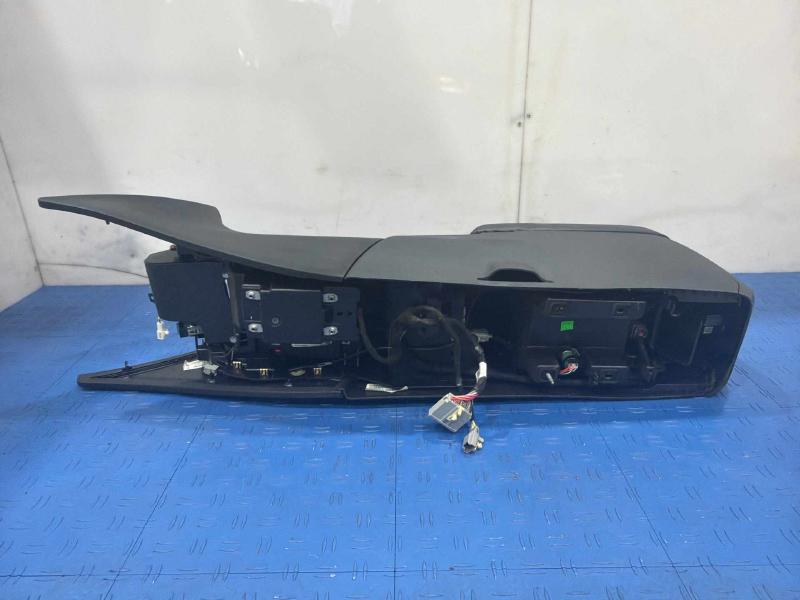 2020 Dodge Charger Front Console