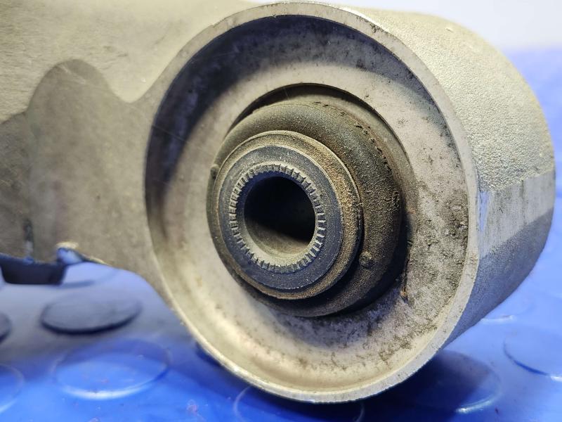 2017 Jaguar XE Lower Control Arm Rr