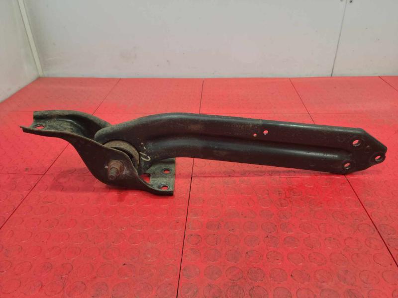 2008 Saturn Vue Lower Control Arm Rr