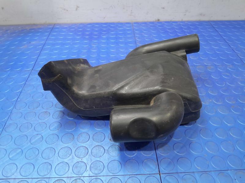 2012 Jeep Grand Cherokee Air Intake Tube/Resonator
