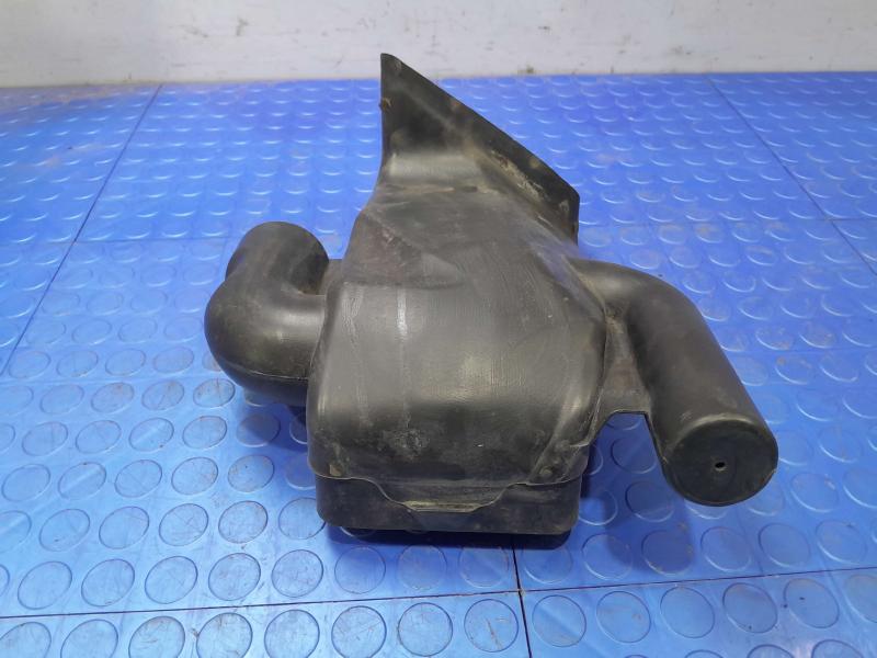 2012 Jeep Grand Cherokee Air Intake Tube/Resonator