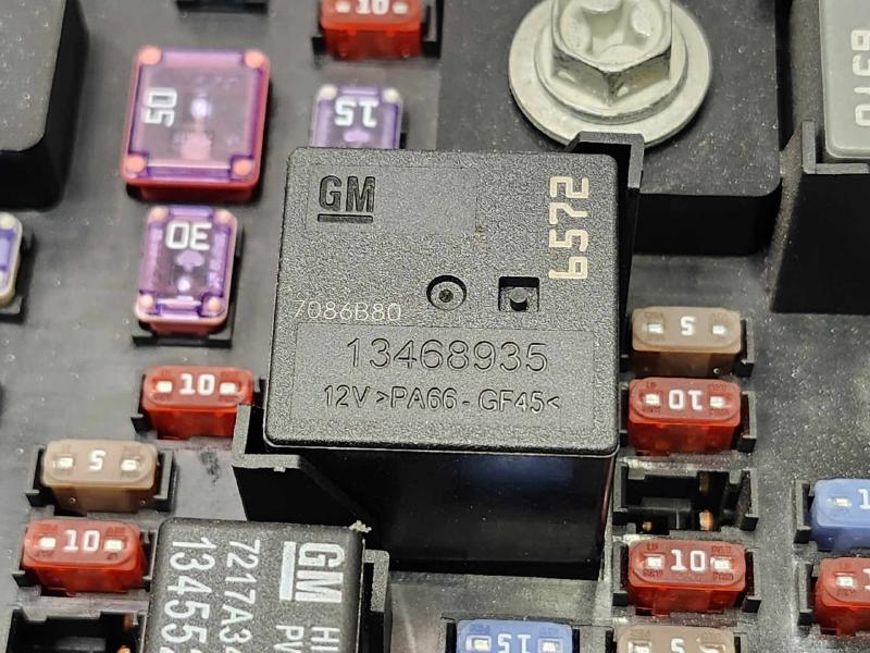 2019 Chevrolet Bolt Engine Fuse Box