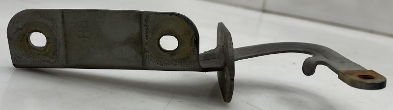 2001 Isuzu Trooper Hood Hinge