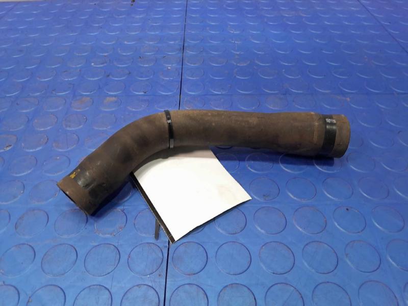 2011 Infiniti QX56 Fuel Filler Neck