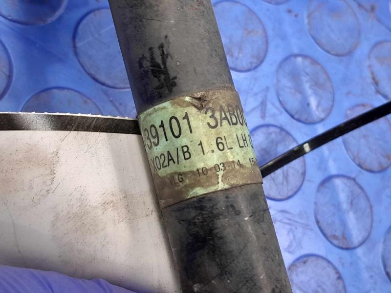 2014 Nissan Versa Axle Shaft