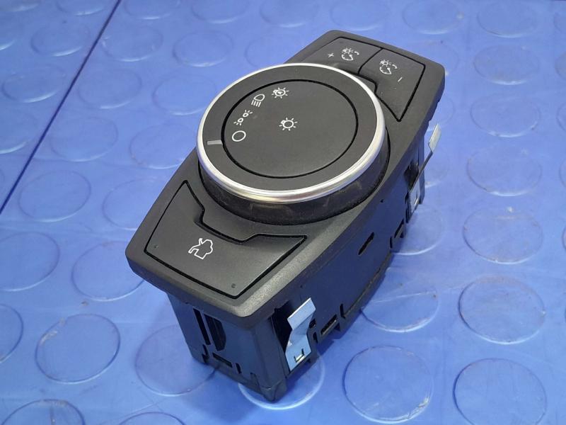 2018 Ford Focus Auto Headlight Control Switch w/o Fog Lamps OEM F1ET-13A024-KA