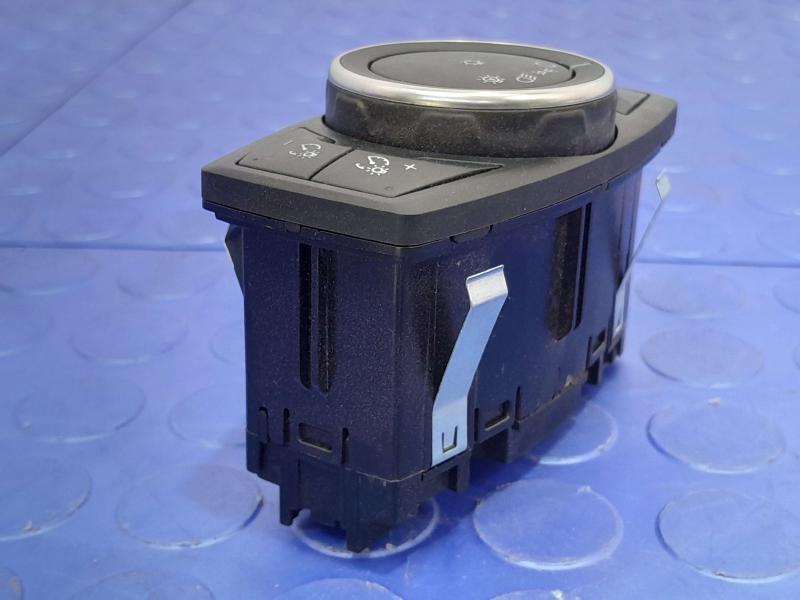 2018 Ford Focus Auto Headlight Control Switch w/o Fog Lamps OEM F1ET-13A024-KA