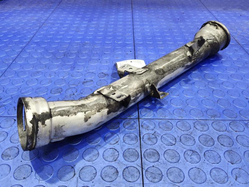 2012 Mercedes Sprinter Air Intake Tube/Resonator