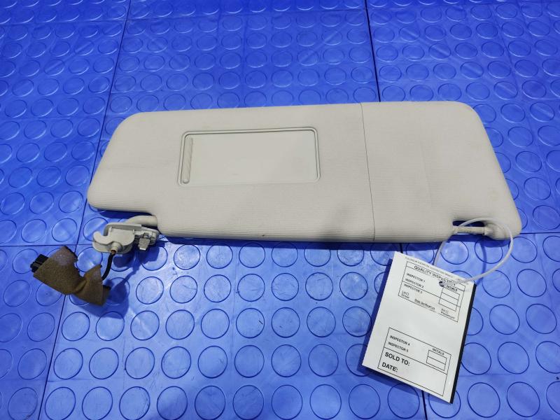 2020 Volkswagen Passat Sun Visor