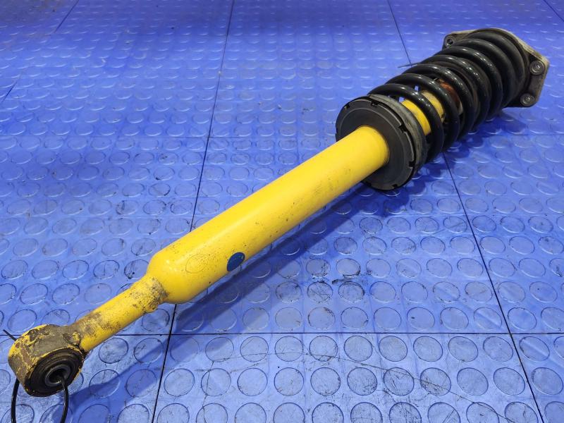 2011 Maserati Quattroporte Strut Assembly