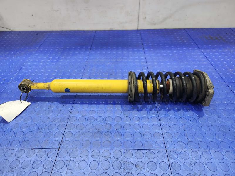 2011 Maserati Quattroporte Strut Assembly