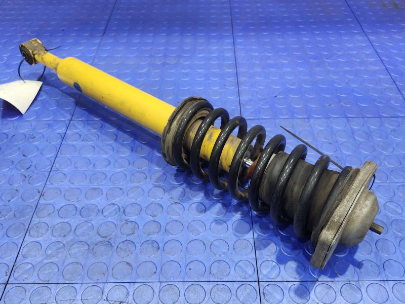 2011 Maserati Quattroporte Strut Assembly