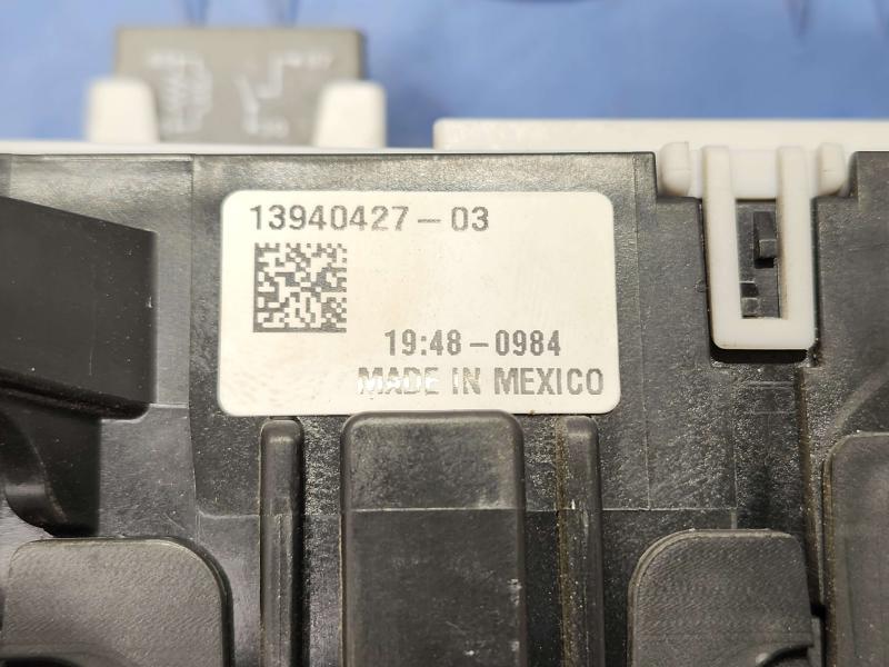2015 Chevrolet Tahoe Cabin Fuse Box