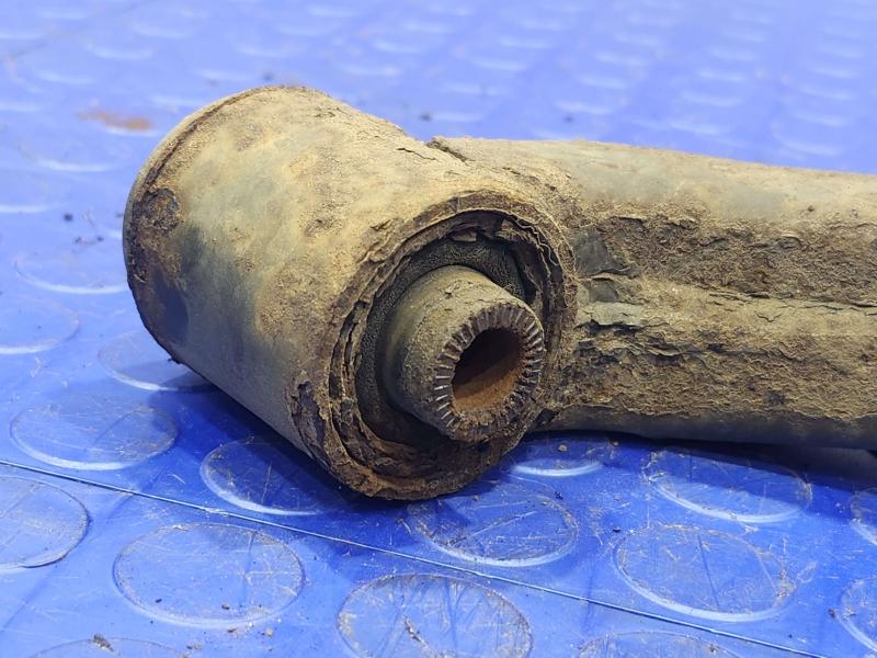 2009 Toyota Tacoma Upper Control Arm Front