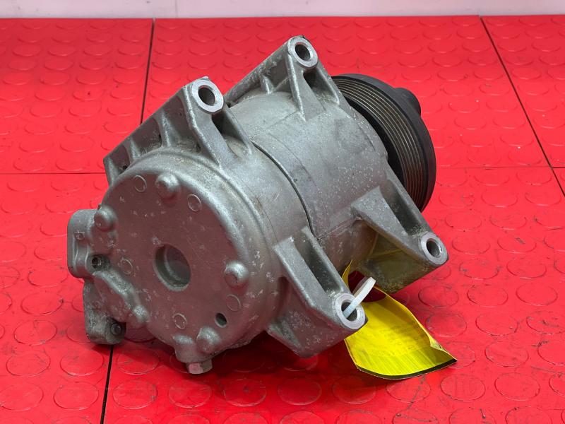 2011 Infiniti QX56 AC Compressor Assembly Genuine OEM Part Valeo 926001LA0A