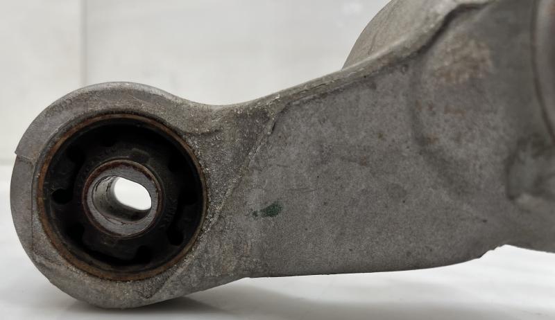 2005 - 2019 Nissan Frontier 4.0L Front Differential Carrier Assembly 3.36 Ratio OEM 38500EA300