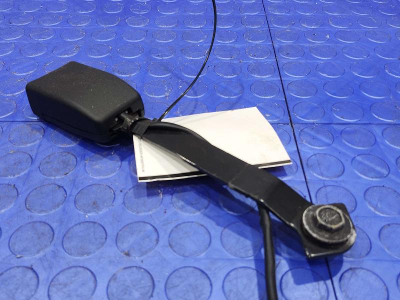 2013 Mazda Mazda2 Front Seat Belt