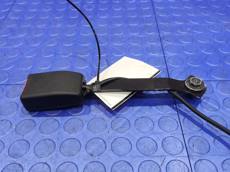 2013 Mazda Mazda2 Front Seat Belt