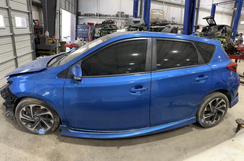 2017 Toyota Corolla iM Center Pillar