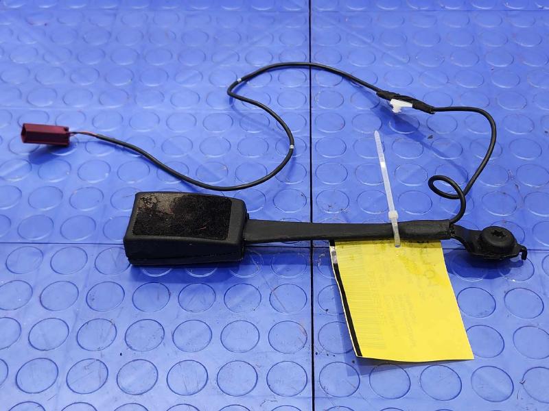 2012 Ford Focus Front Seat Belt
