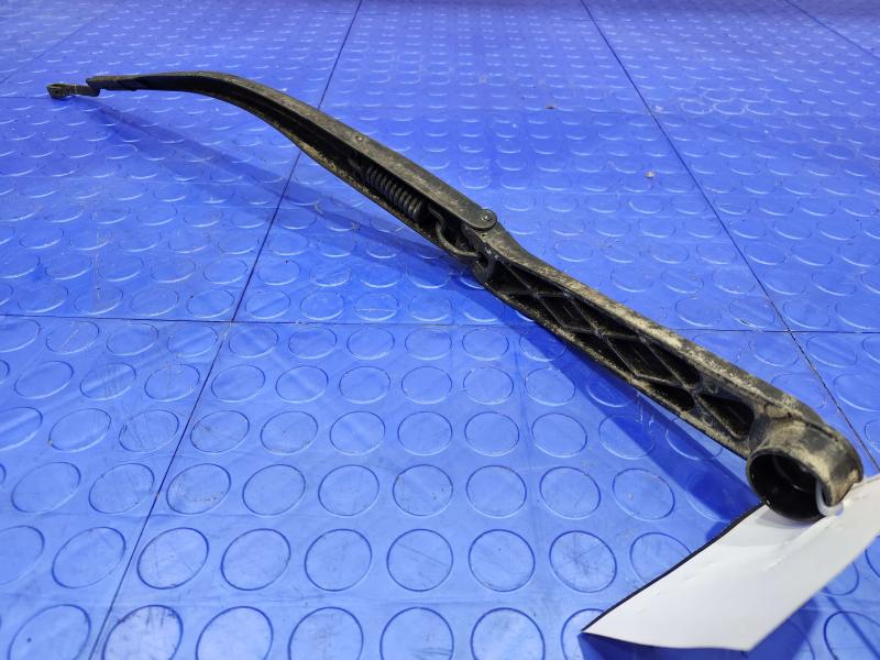 2011 Toyota Camry Wiper Arm