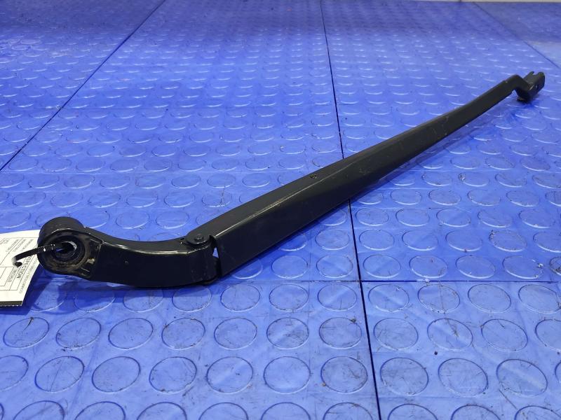 2017 Toyota Prius Wiper Arm