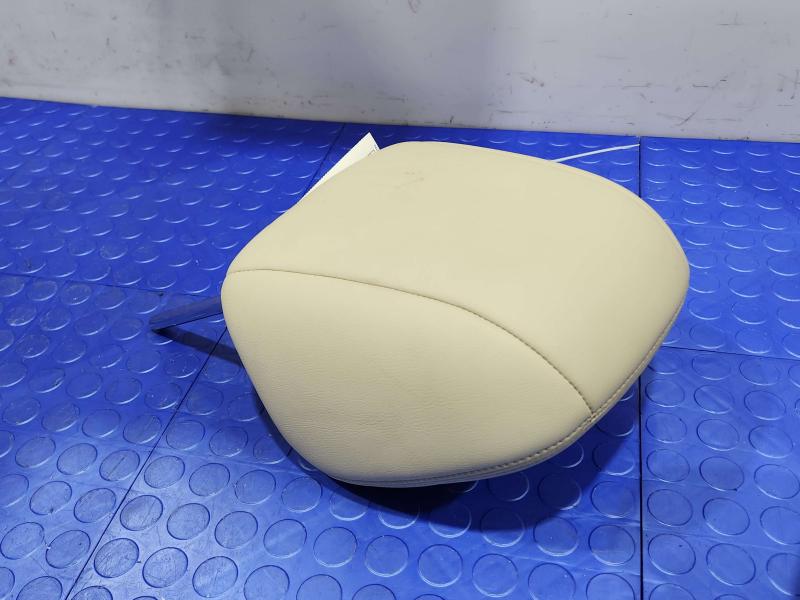 2015 Nissan Murano Headrest