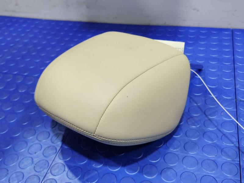 2015 Nissan Murano Headrest
