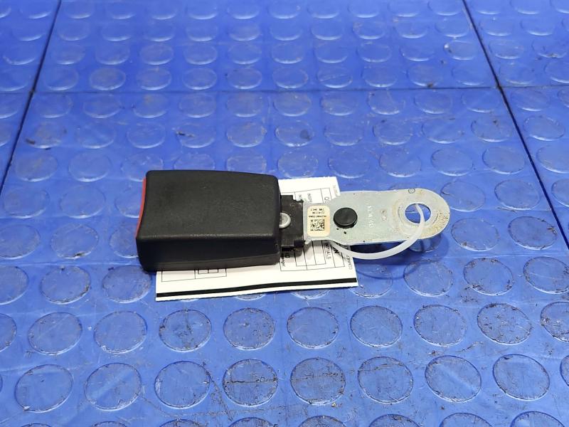 2012 Dodge Grand Caravan Rear Seat Belt