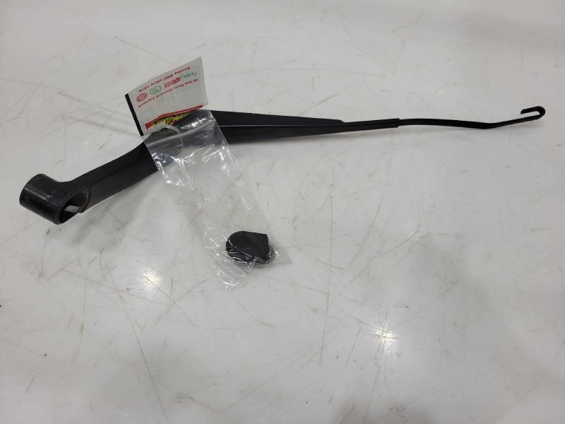 2017 Chevrolet Malibu Wiper Arm