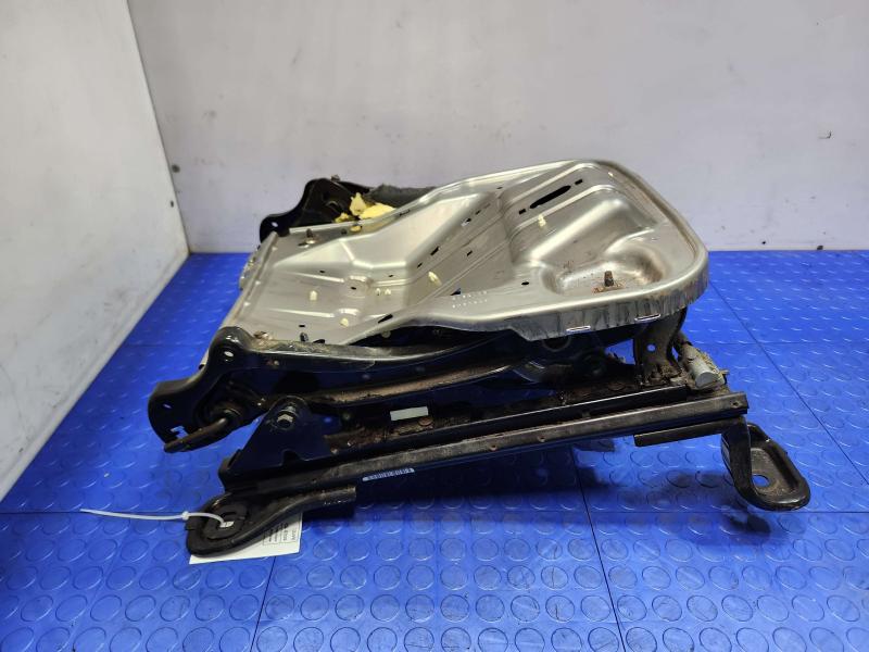 2011 Ford Edge Seat Track
