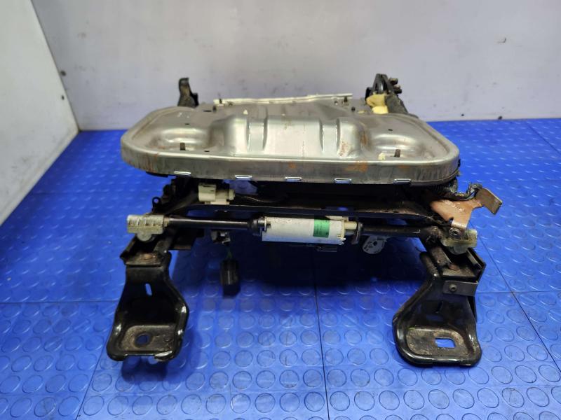 2011 Ford Edge Seat Track