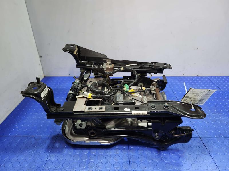 2011 Ford Edge Seat Track