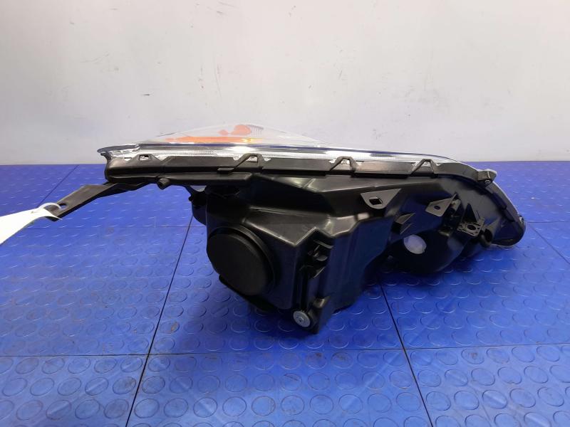 2007 Honda CR-V Headlamp Assembly
