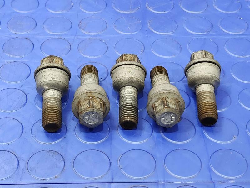 2018 Audi Q7 Lug Nuts
