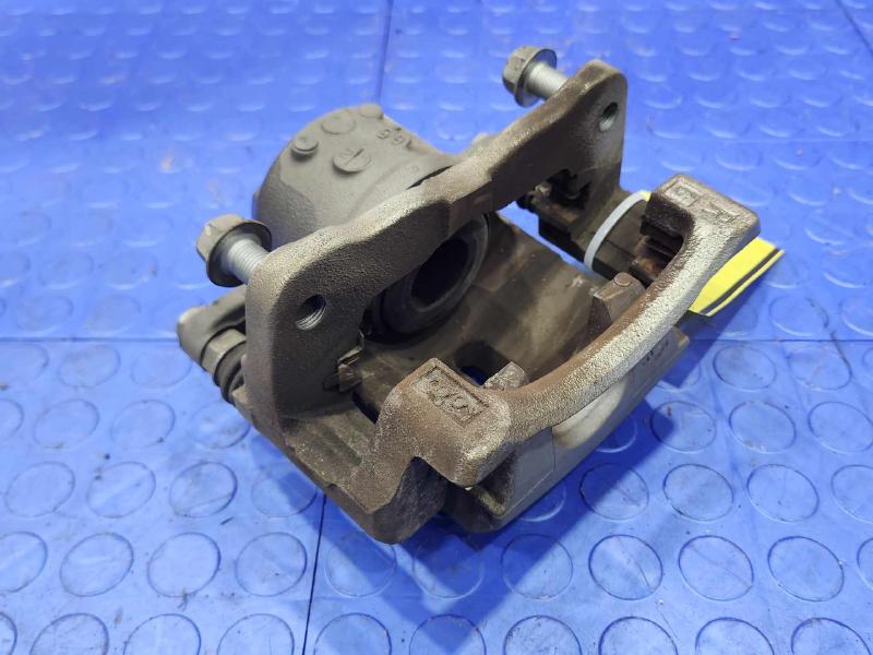 2016 Toyota Prius Caliper
