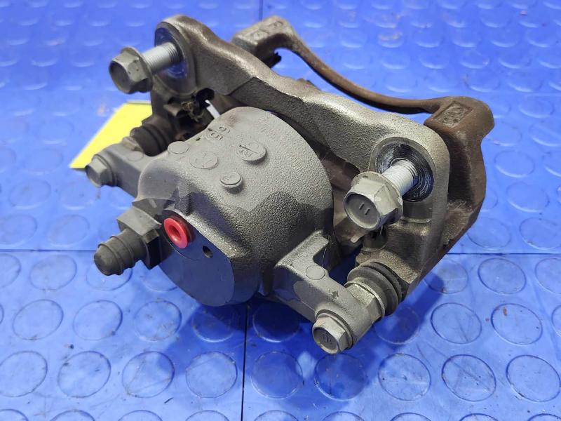 2016 Toyota Prius Caliper